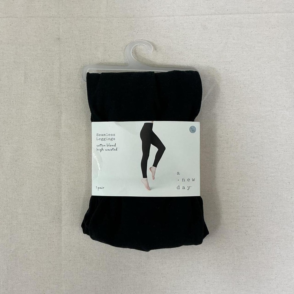 A New Day Seamless High-Waisted Leggings Black Size L/XL‎ NWT